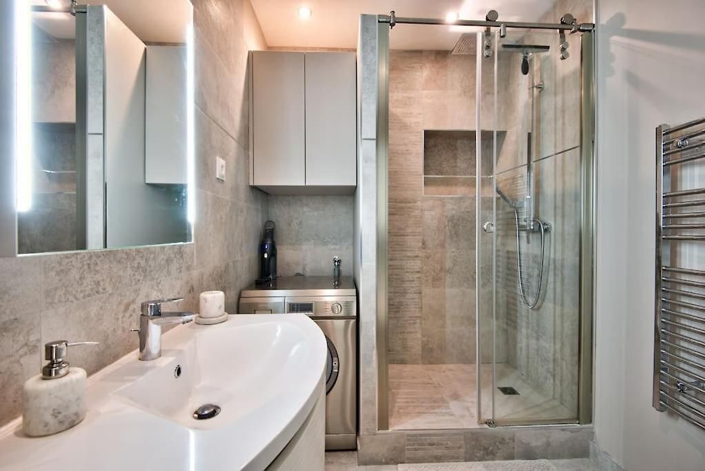 Very 2p With Comfort, Center Ac/wifi Appartement