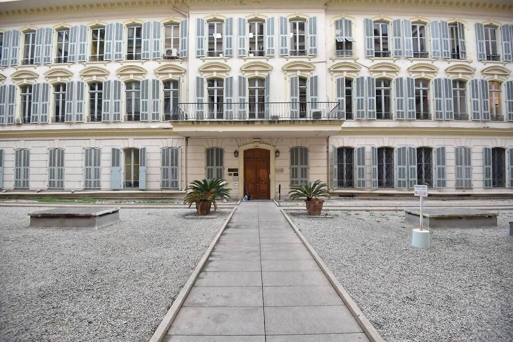Hotel Signature Des Postes Nice