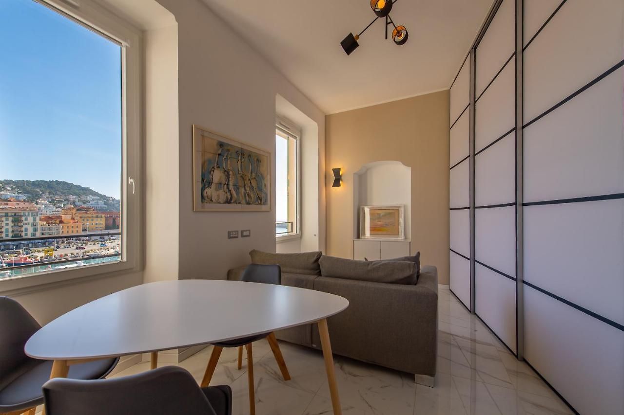 Sea View, Vue Sur La Port De - De Charme 2 P Apartment Nice