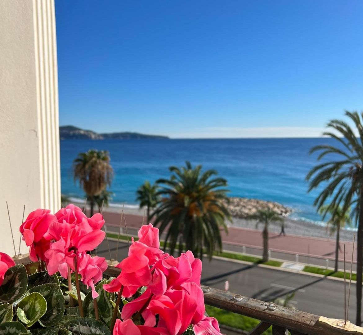 Luxury With Sea View On The First Line Promenade Des *
