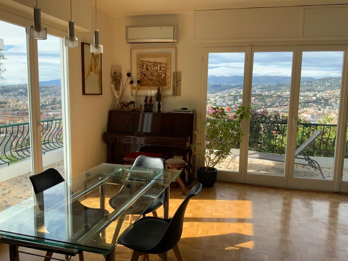 Hébergement de vacances Beautiful With Panoramic View Over Nice