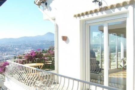 Beautiful With Panoramic View Over Hébergement de vacances