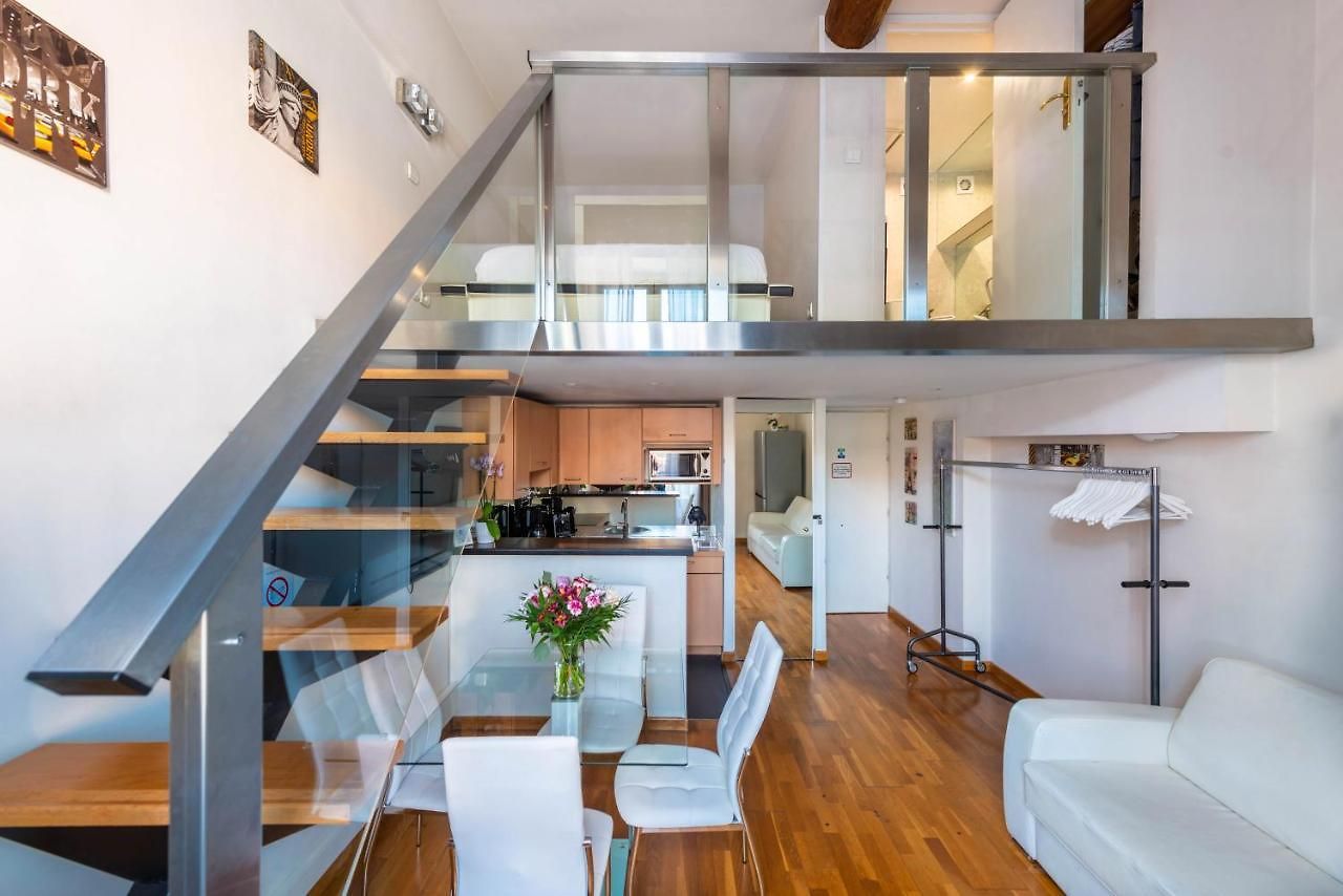 View On Principal Massena Place, 2 Min Walk Apartment *