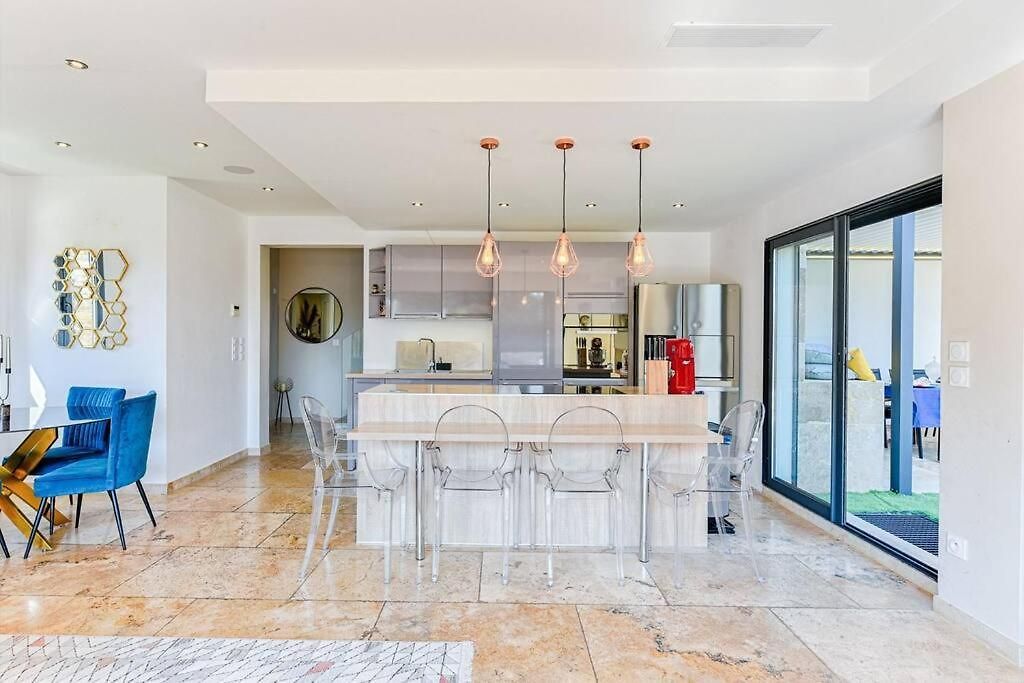 Villa Paradise - 5min Walk - 10min Streetcar Downtown