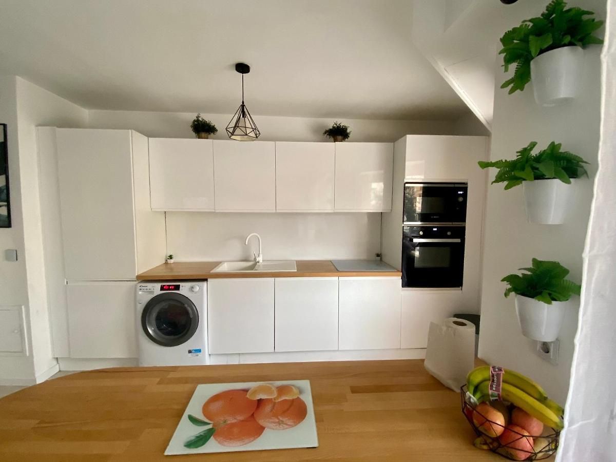 6 Pers Port De Nice, Et Vieux-nice A Pied Apartment
