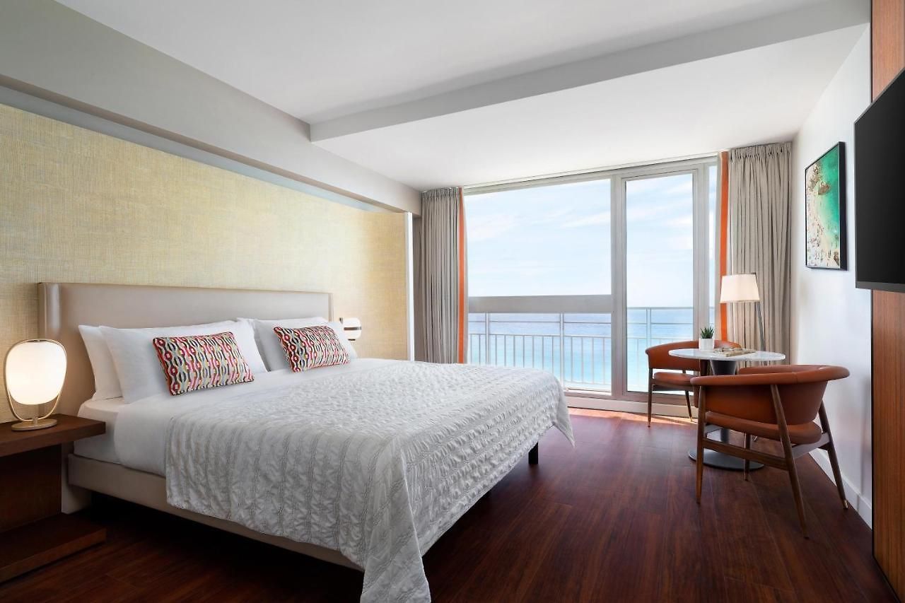 Le Meridien Hotel 4*