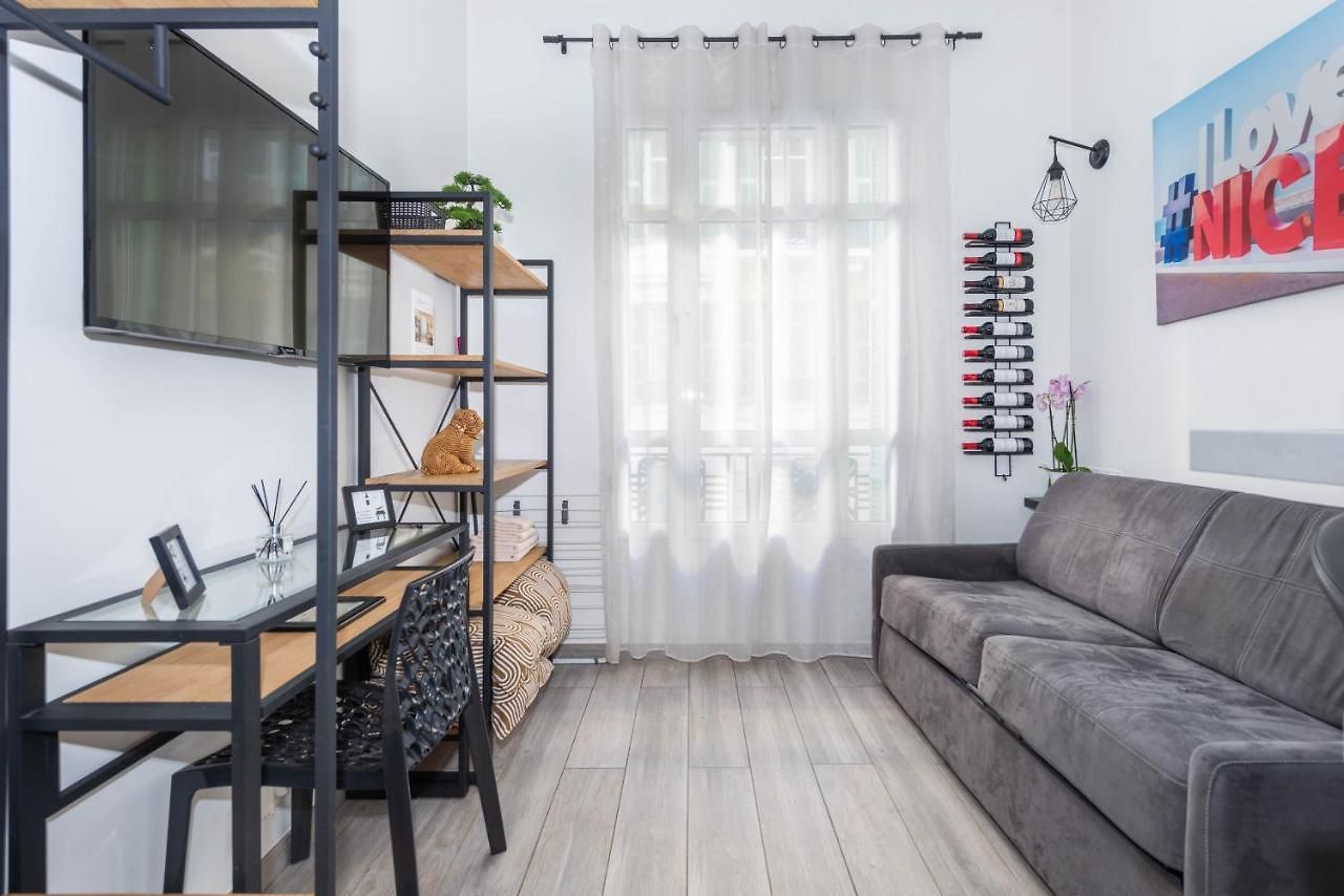 Centre Flat - Modern, Quiet And Brand New * Nice