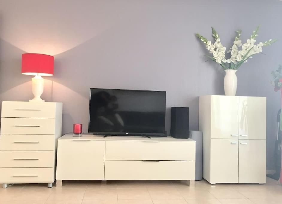 Apartment Modern And Peaceful Flat With Terrace And Parking