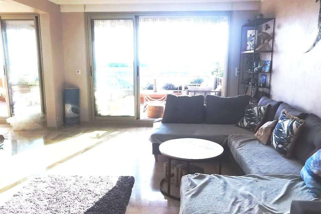 Appartement Centre Vue Avec Piscine Pour Famille, Couple D'amis Pas De Groupes De Jeunes Autorisés Nice