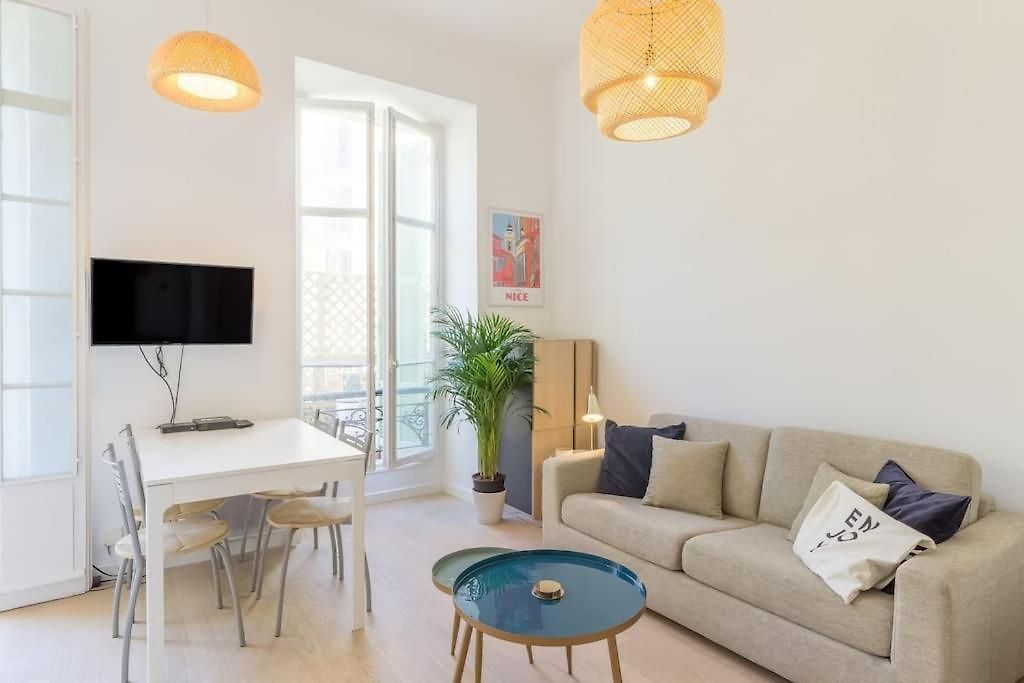 Charming Mezzanine W/ Large Terrace -