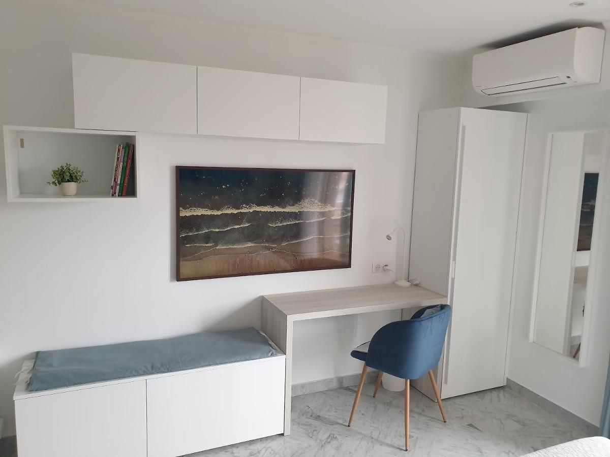 Beautiful T1 With Sea View * Nice