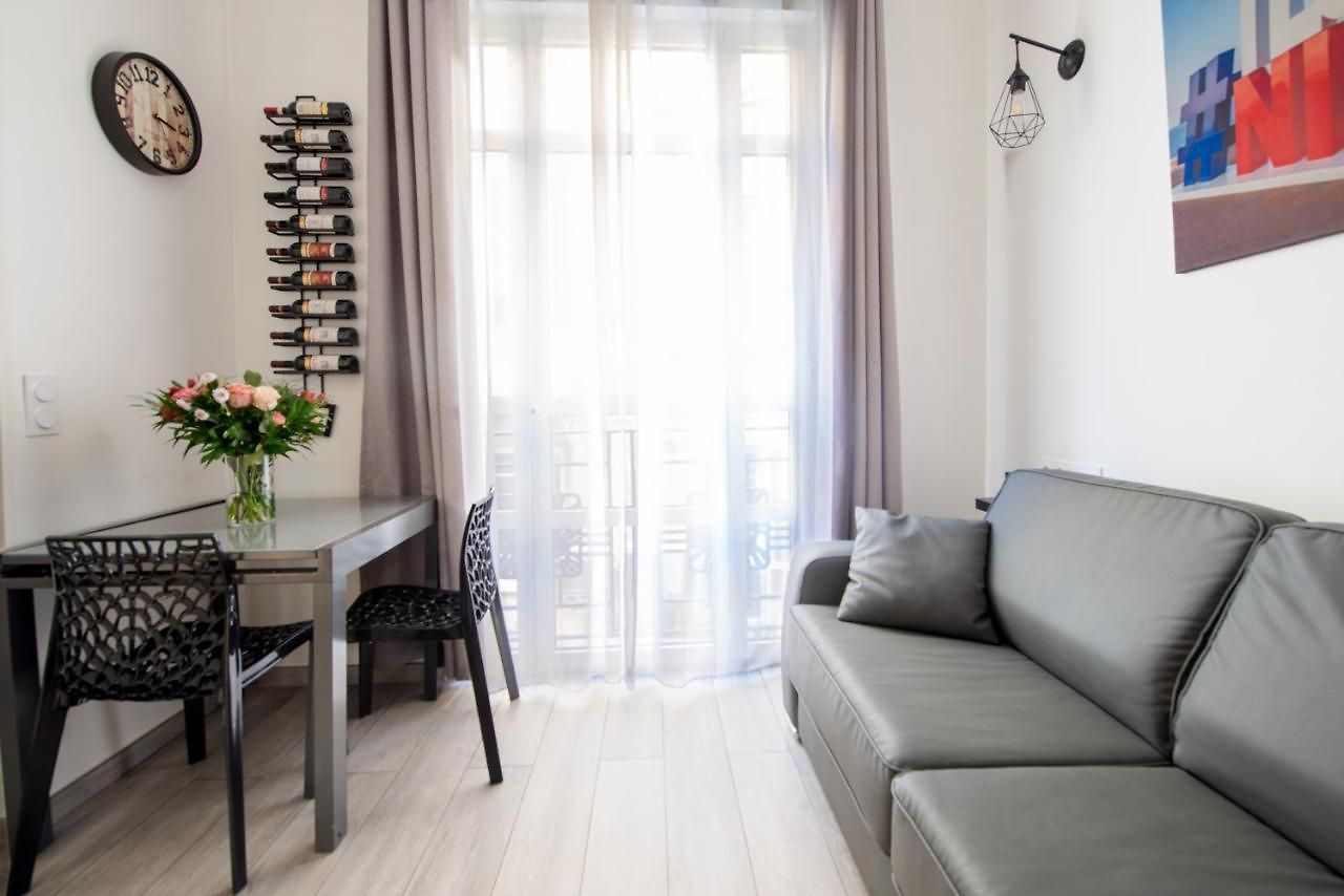 Apartment Centre Flat - Modern, Quiet And Brand New Nice