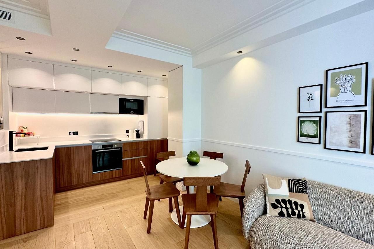 Apartment Opera Promenade 4 Renovated 3 Bedrooms Balcony Sea View Ac *