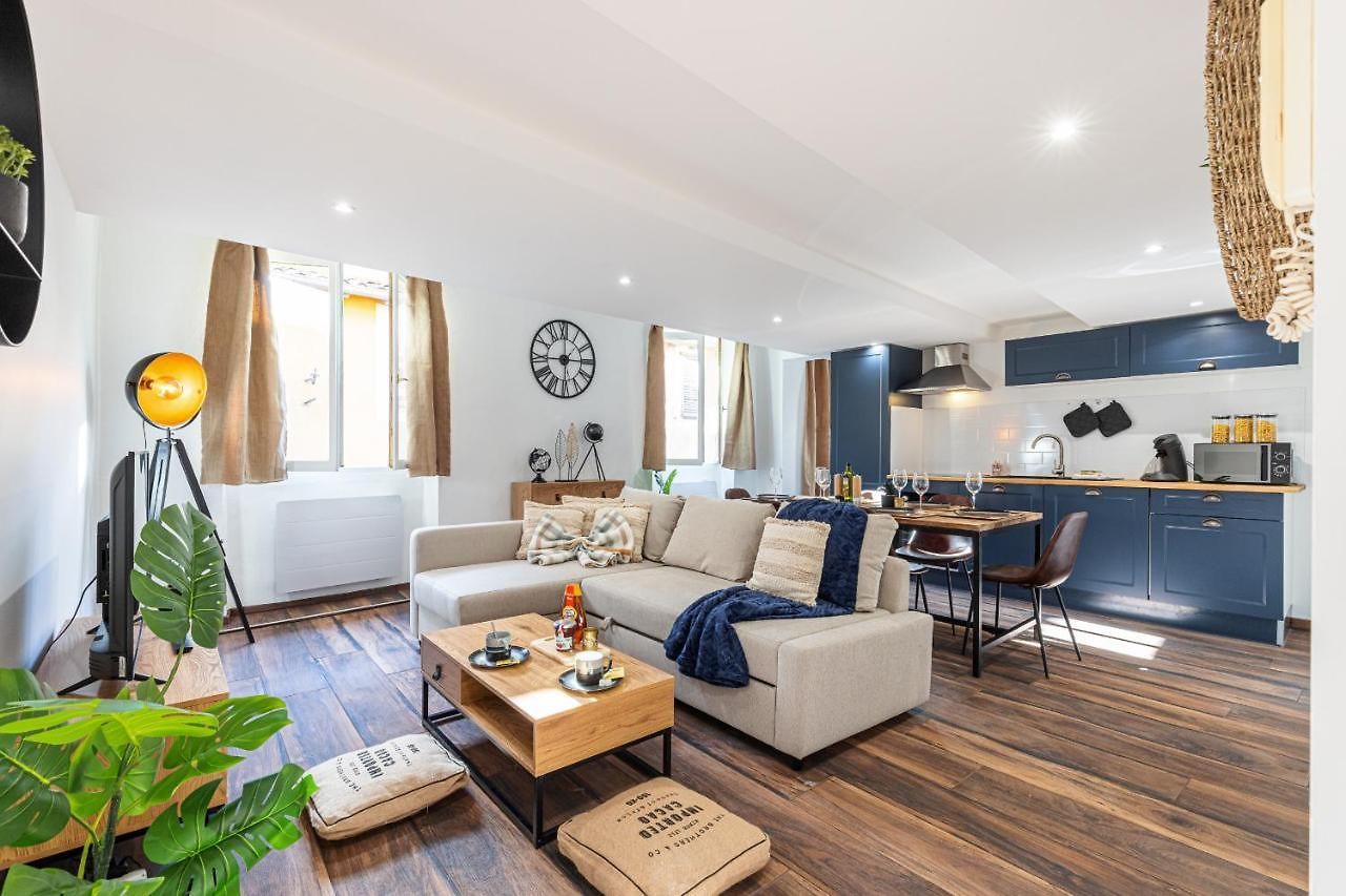 Appartement Spacious 2 Bdr Old Town Heart Nice