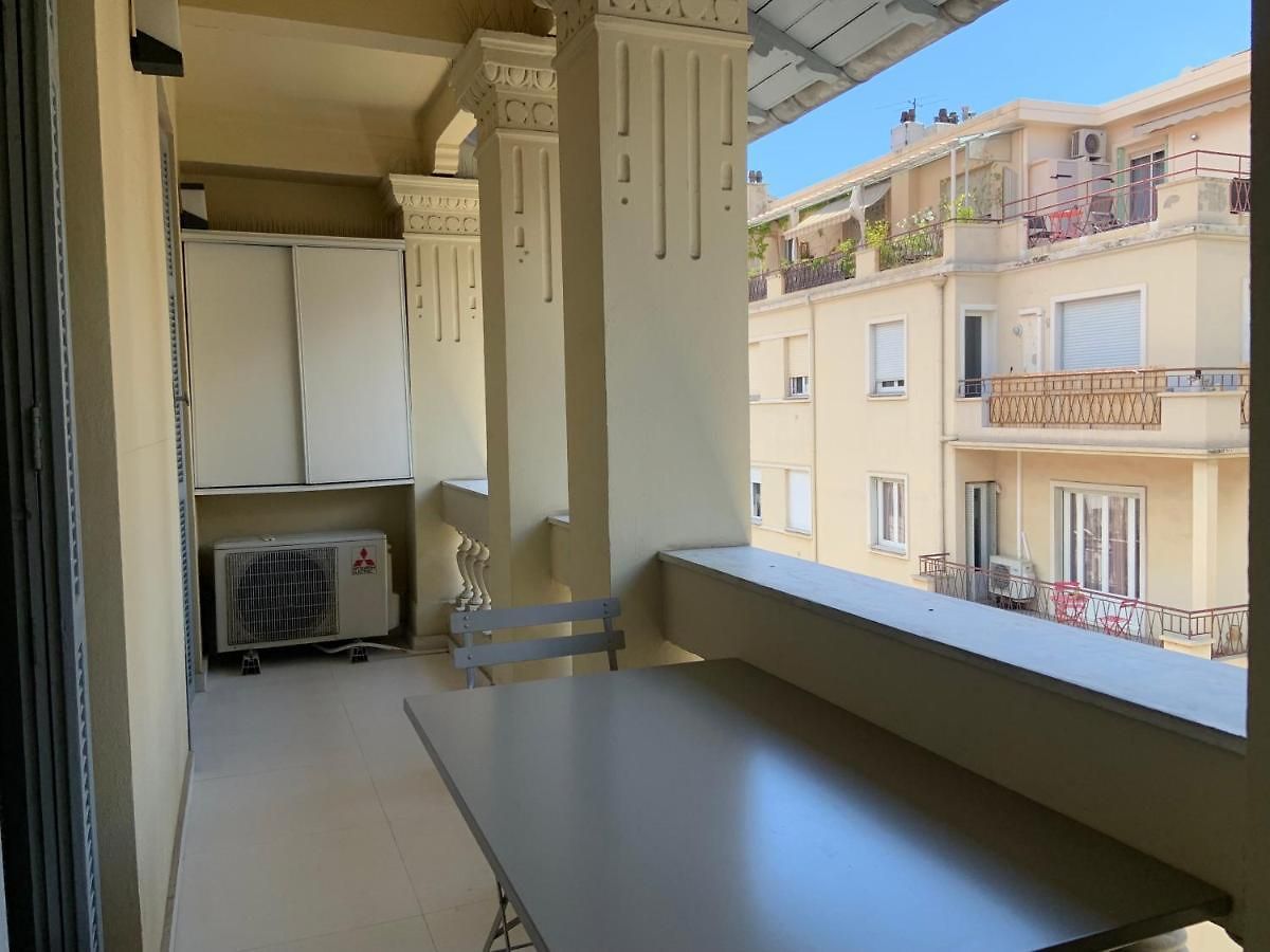 T2 Carré D'or Appartement