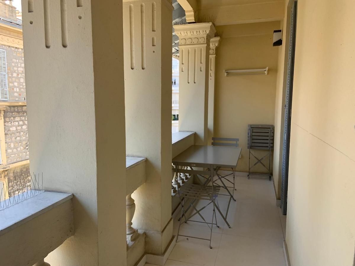 T2 Carré D'or Appartement
