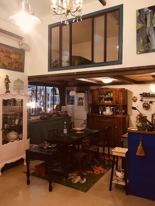 Loft D Artistes Avec Patio Au Port De Appartement *