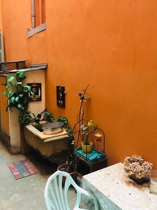 Appartement Loft D Artistes Avec Patio Au Port De Nice