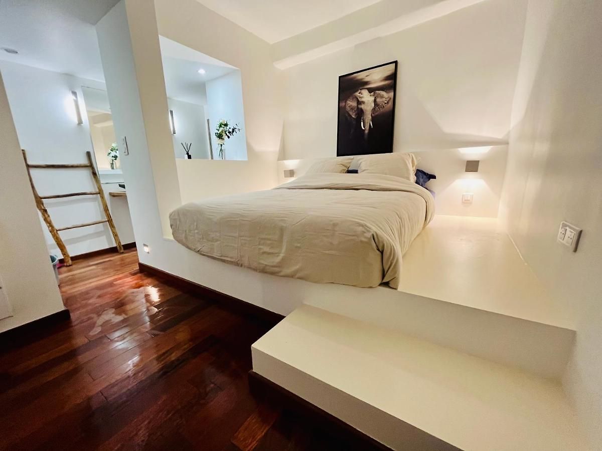 Appartement Vieux-nice : 2 Pièces Type Loft *