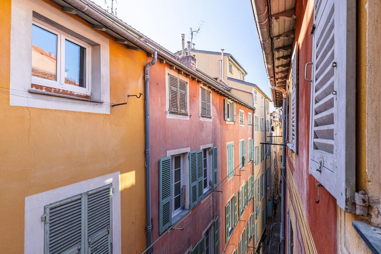 Spacious 2 Bdr Old Town Heart Appartement *