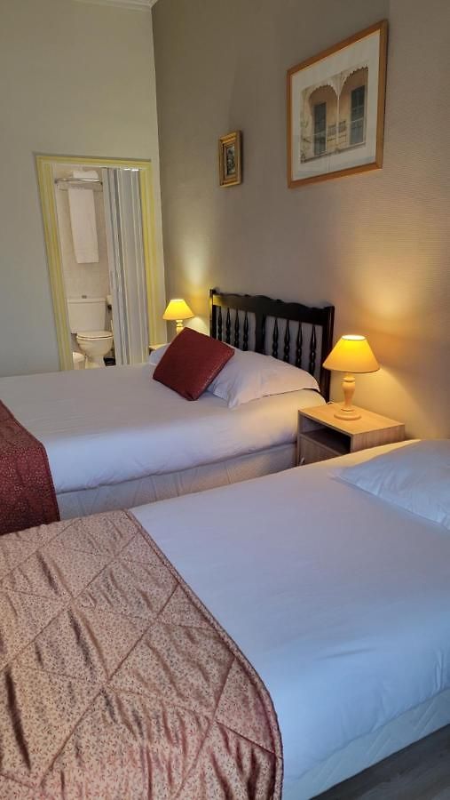 Eden Hotel 2*