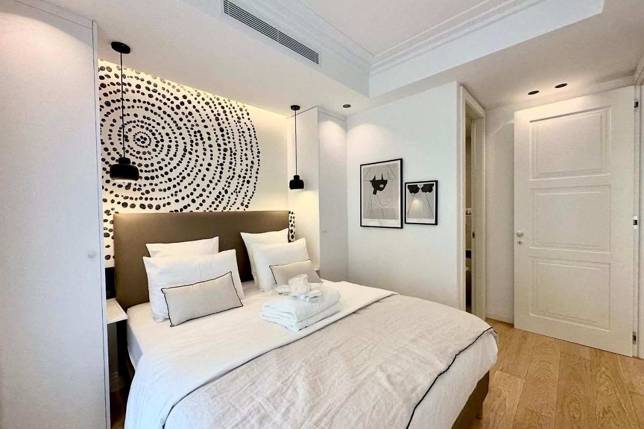 Opera Promenade 4 Renovated 3 Bedrooms Balcony Sea View Ac Apartment