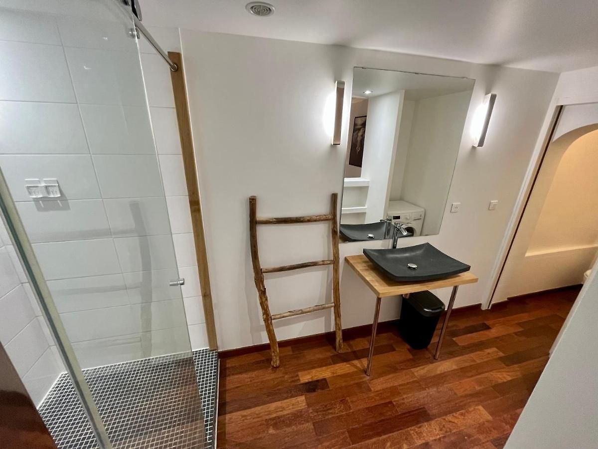 Vieux-nice : 2 Pièces Type Loft Appartement