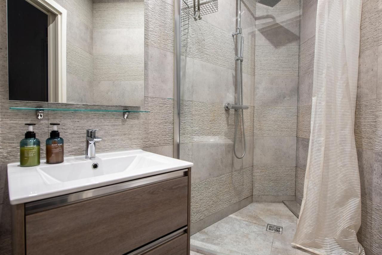 Lamartine- Heart Of Center- Modern And Design Flat Nice