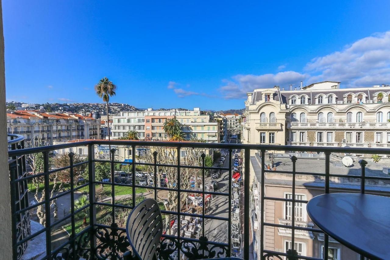 Modern Walking Distance To Beach In Carre D'or Nice
