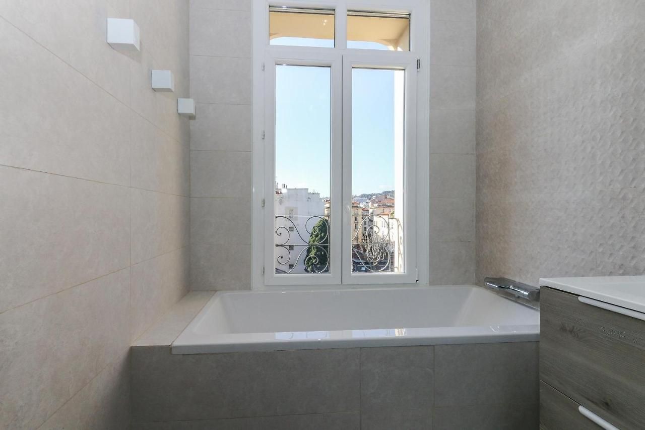 Modern Walking Distance To Beach In Carre D'or Appartement Nice