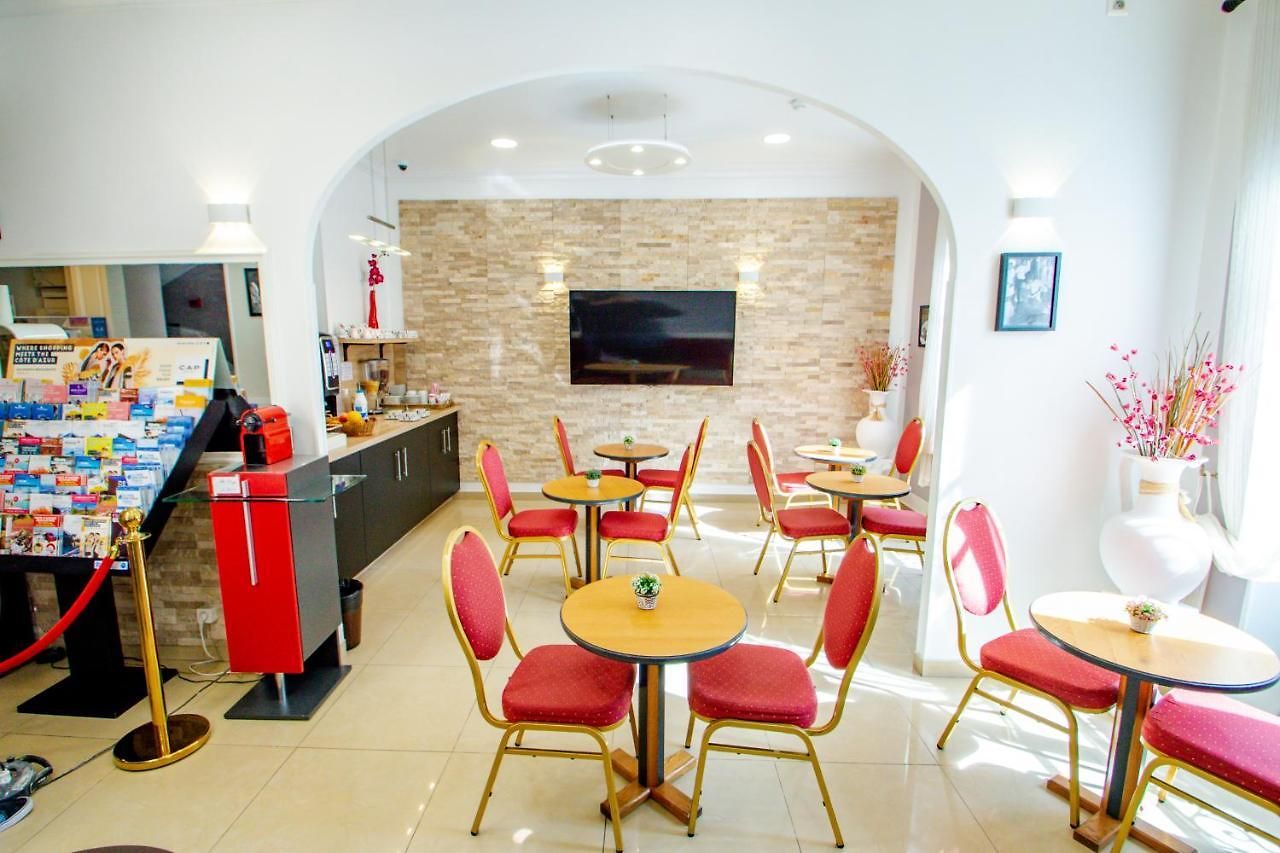 Parisien Hotel