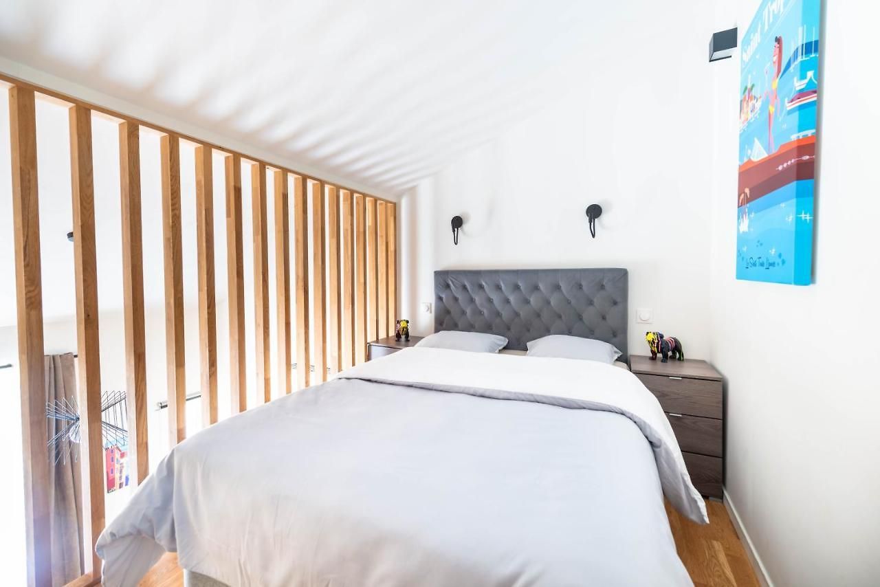 Lamartine Flat - Brand New Nice