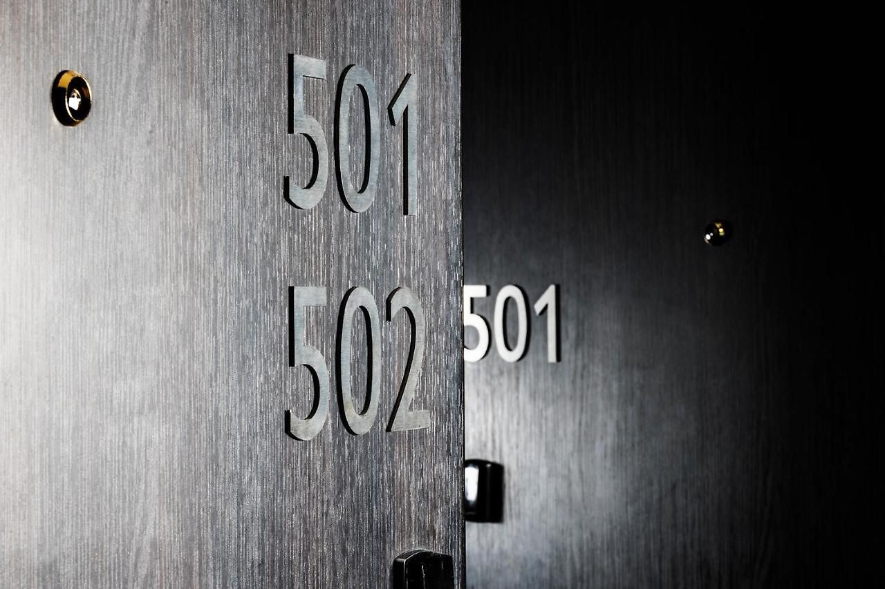 64 4* Nice