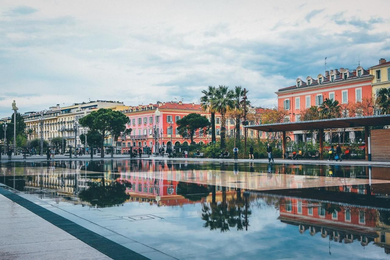 Escale De Nice
