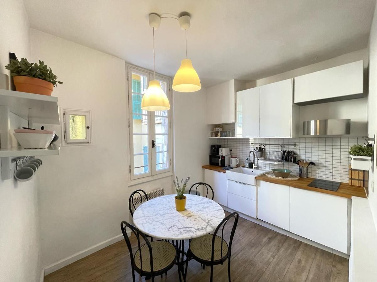 Renting - Bonaparte - Luxury Loft Trendy Neighborhood - Ac - Fully Equipped * Nice