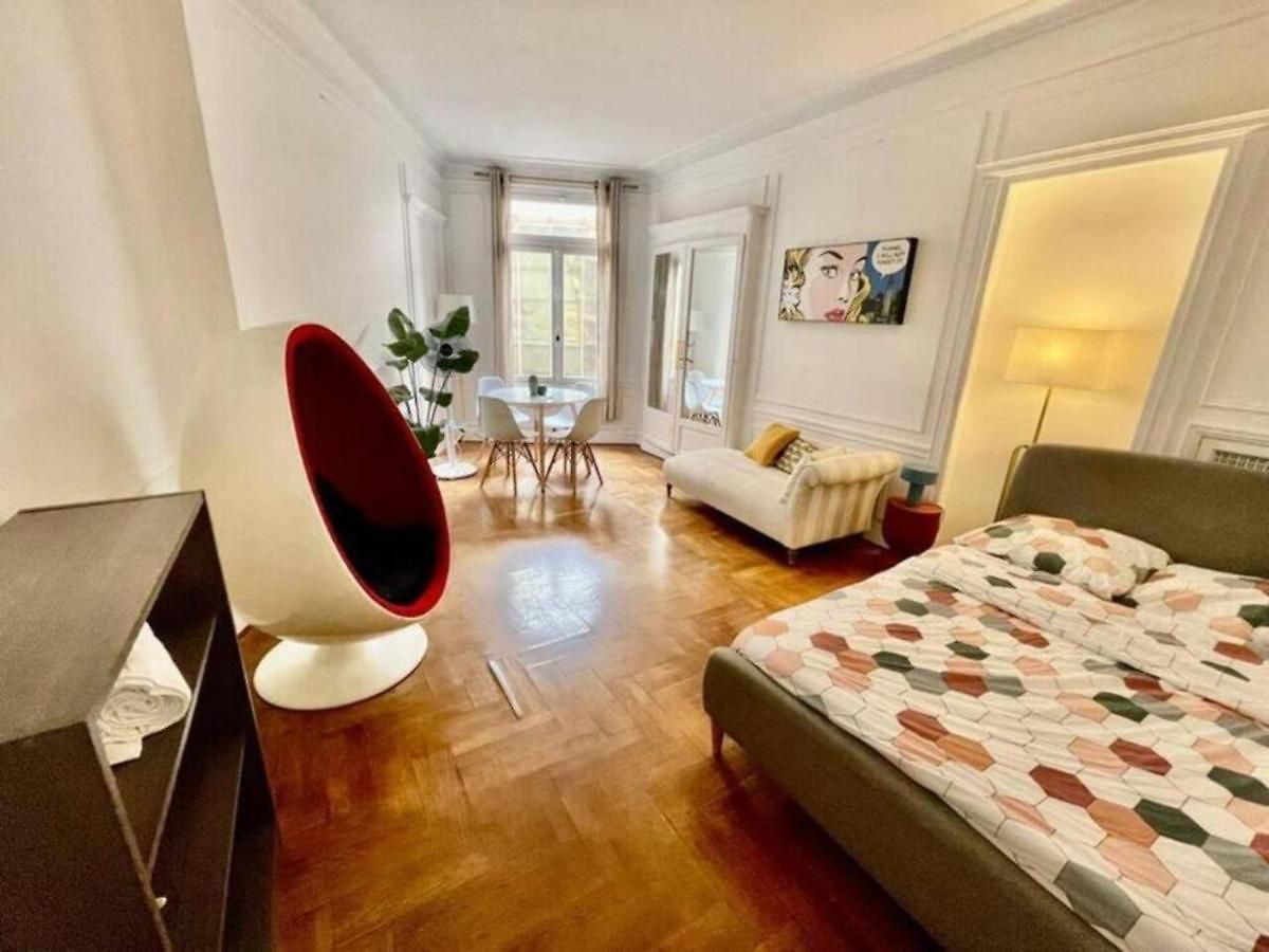 Appartement Luxurious 2 Bedrooms On Promenades Des *
