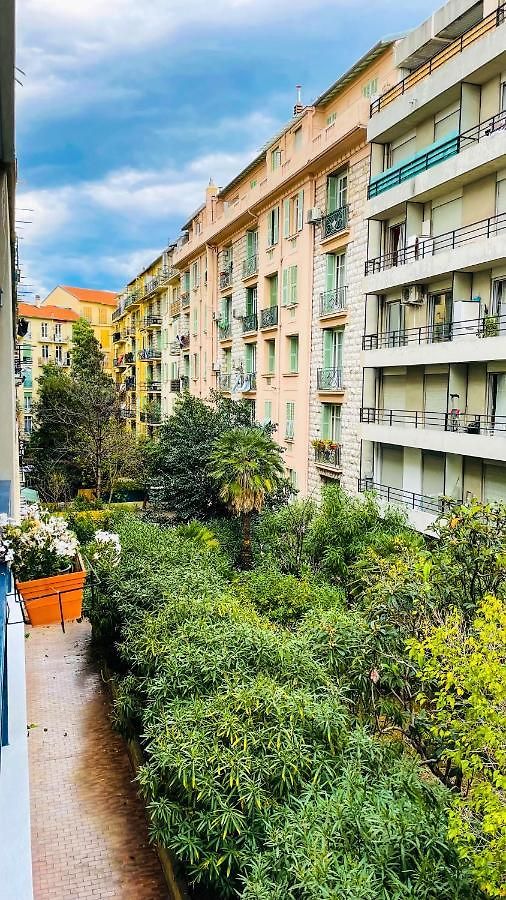 Elegant, Spacious, Central Appartement *