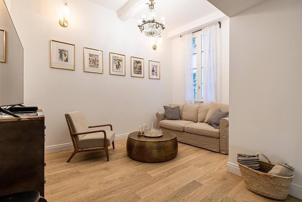 Apartment Chez Collette - Luxury In The Old *