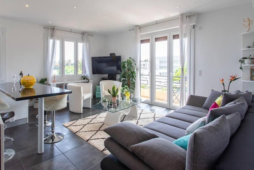 L27 2p Jasmins Sea View Parking & Ac Nice