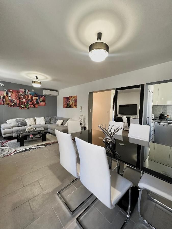 Diego 4 Pieces Duplex Appartement *