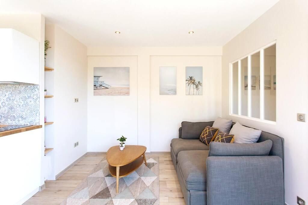L36 Sea View Terrace 10min Walking To Sea/parking & Ac Apartment