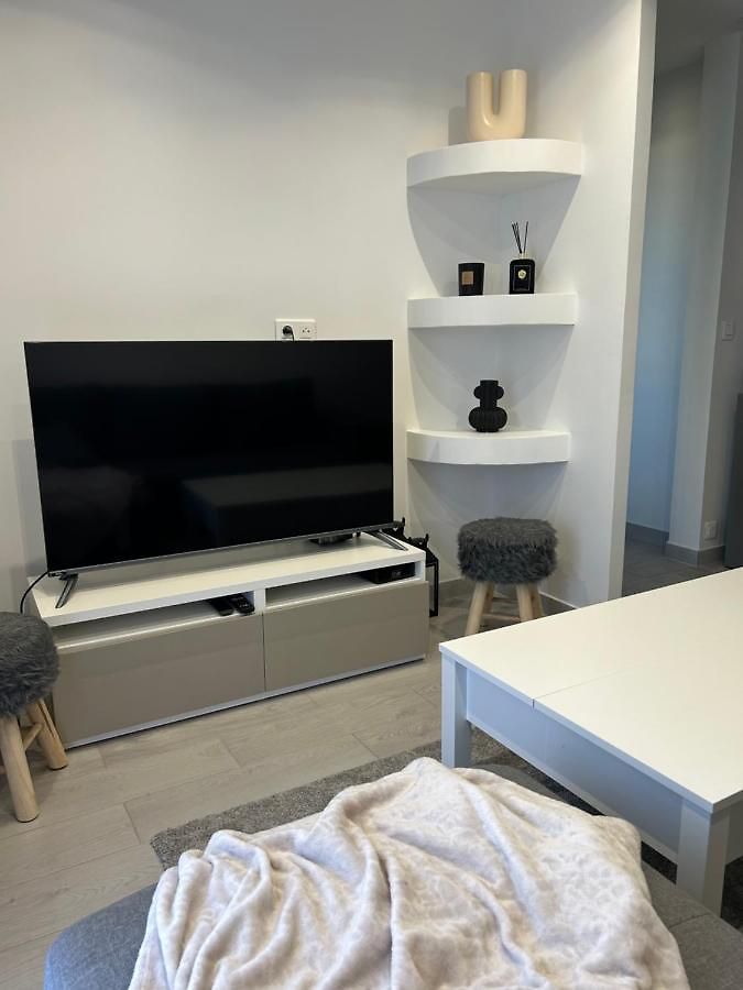 2 Pièces Appartement *