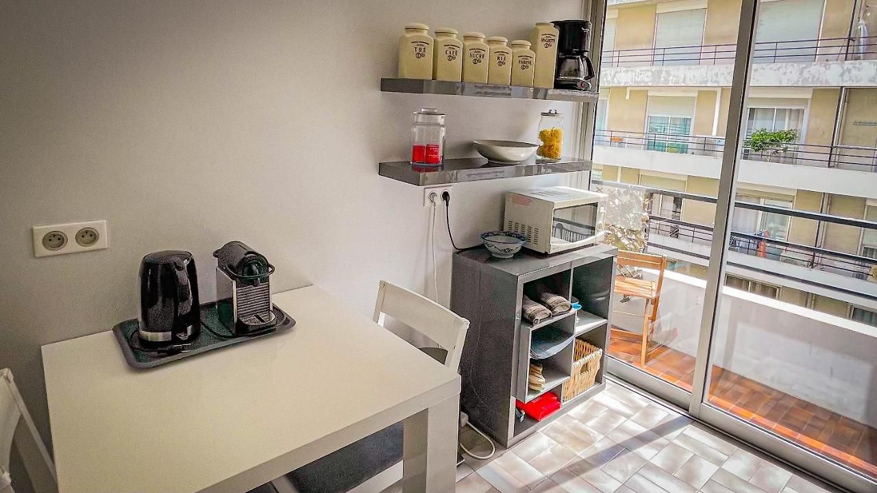 Apartment Very Central With Terrace Nice