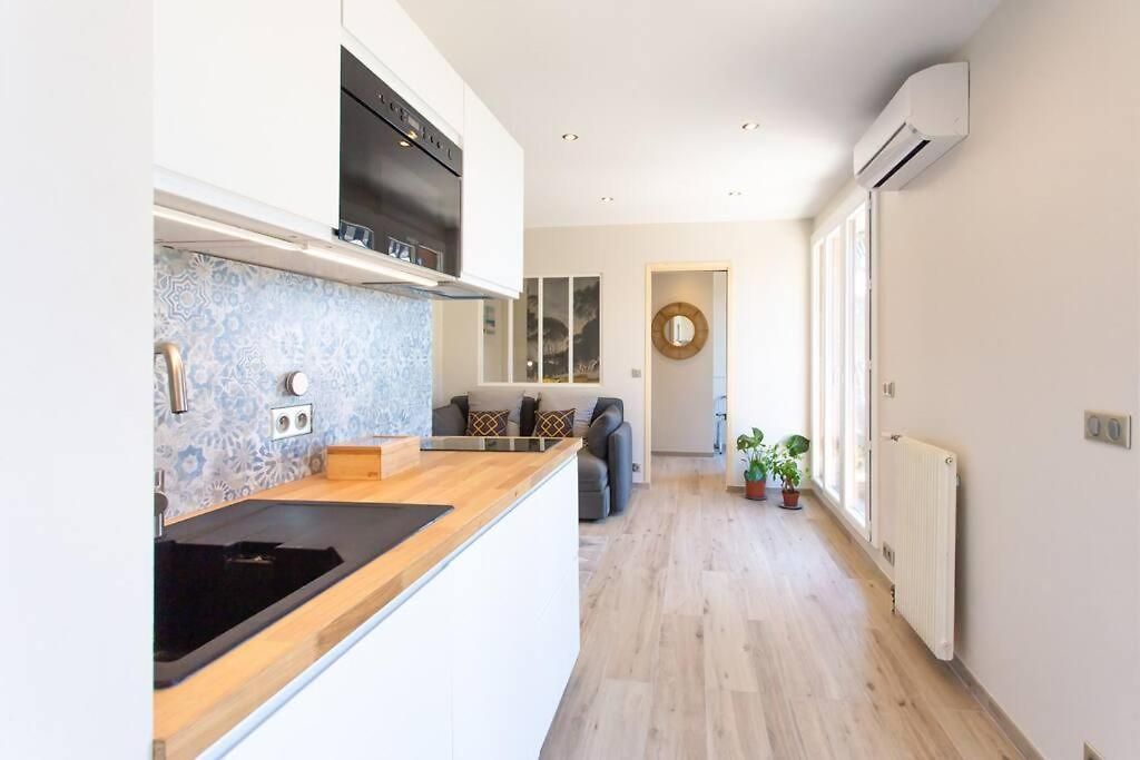 L36 Sea View Terrace 10min Walking To Sea/parking & Ac Apartment