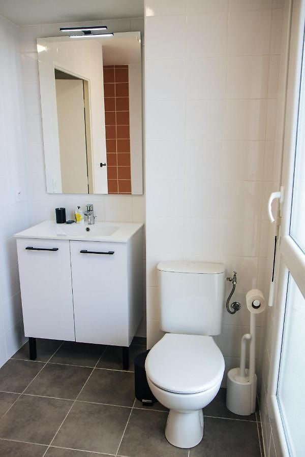 Twenty Business Flats Angely Hotel