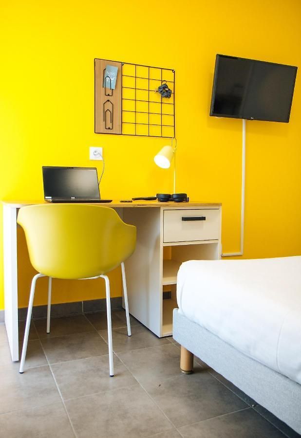 Hotel Twenty Business Flats Angely