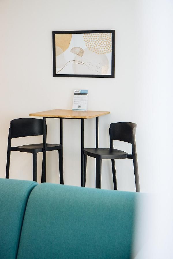 Twenty Business Flats Angely 3*