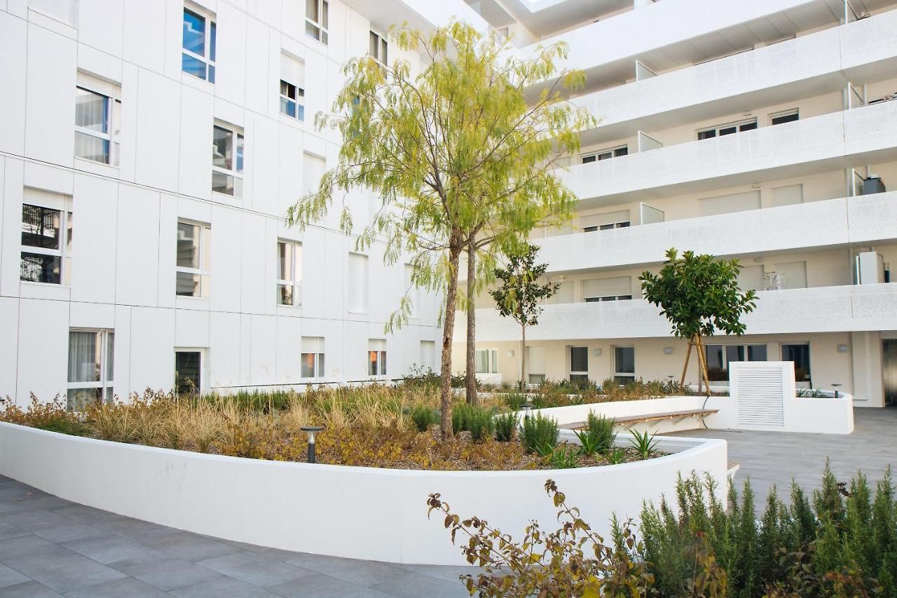 Hotel Twenty Business Flats Angely