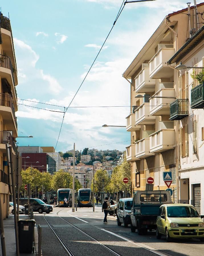 Hotel Twenty Business Flats Angely