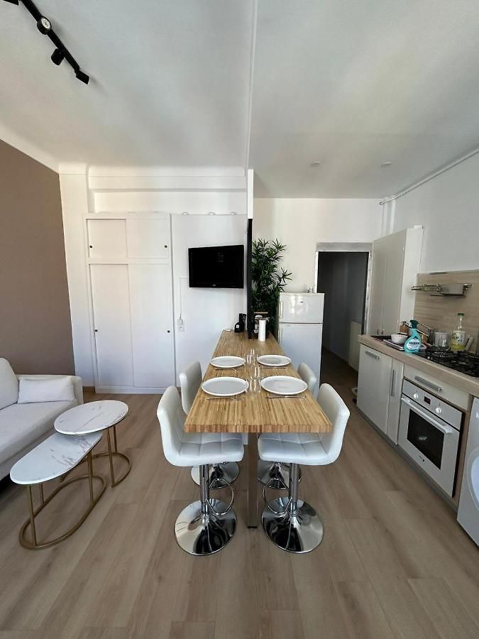 - T3 Rénové De 50 M2 Classé 2 étoiles Appartement *